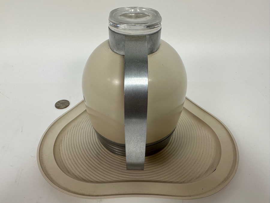 Henry Dreyfuss For Thermous Vintage Machine Age Art Deco Decanter 6W X 5.5H With Triangular Tray 9.5 X 9 1930s In Excellent Condition [Photo 6]