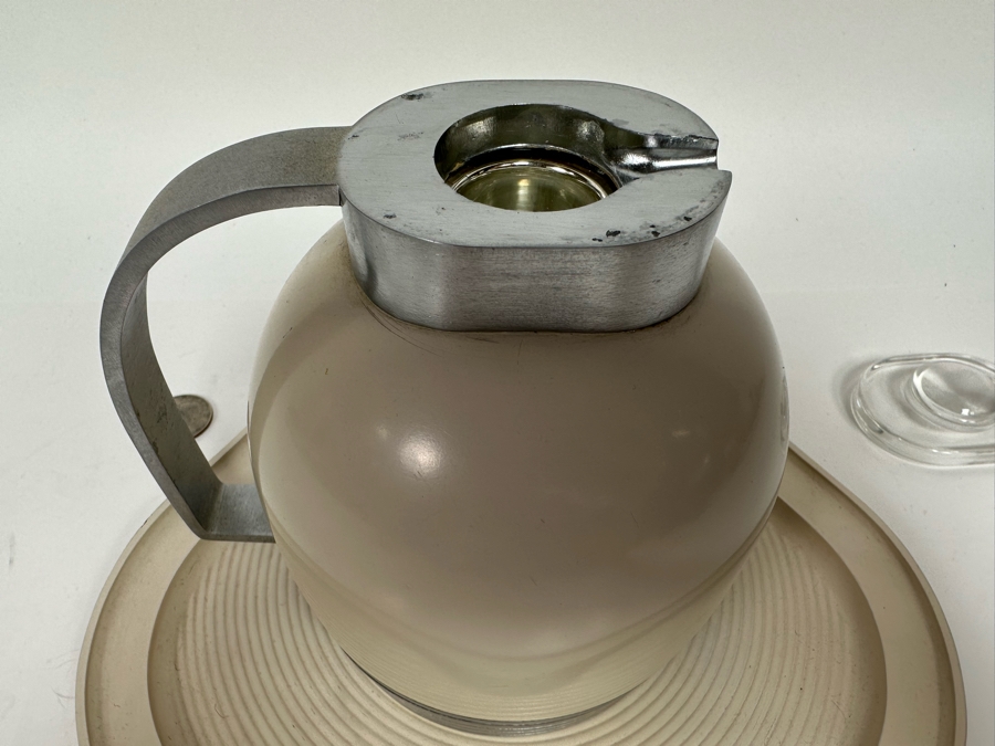 Henry Dreyfuss For Thermous Vintage Machine Age Art Deco Decanter 6W X 5.5H With Triangular Tray 9.5 X 9 1930s In Excellent Condition [Photo 9]