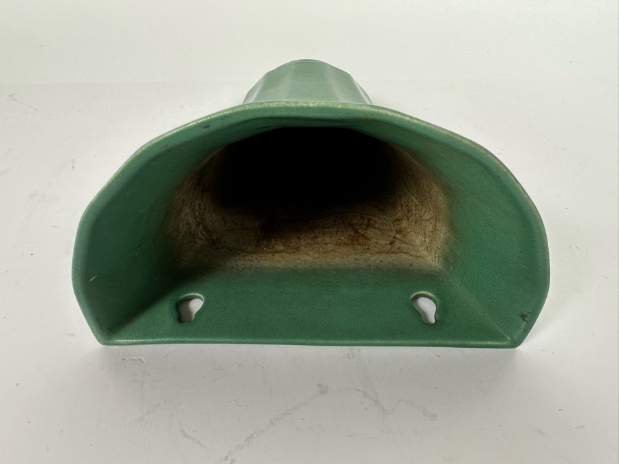 Keith Murray For Wedgwood England Signed Green Semi-Circular Fluted Wall Pocket Vase 6.5W X 3.5D X 8H [Photo 5]