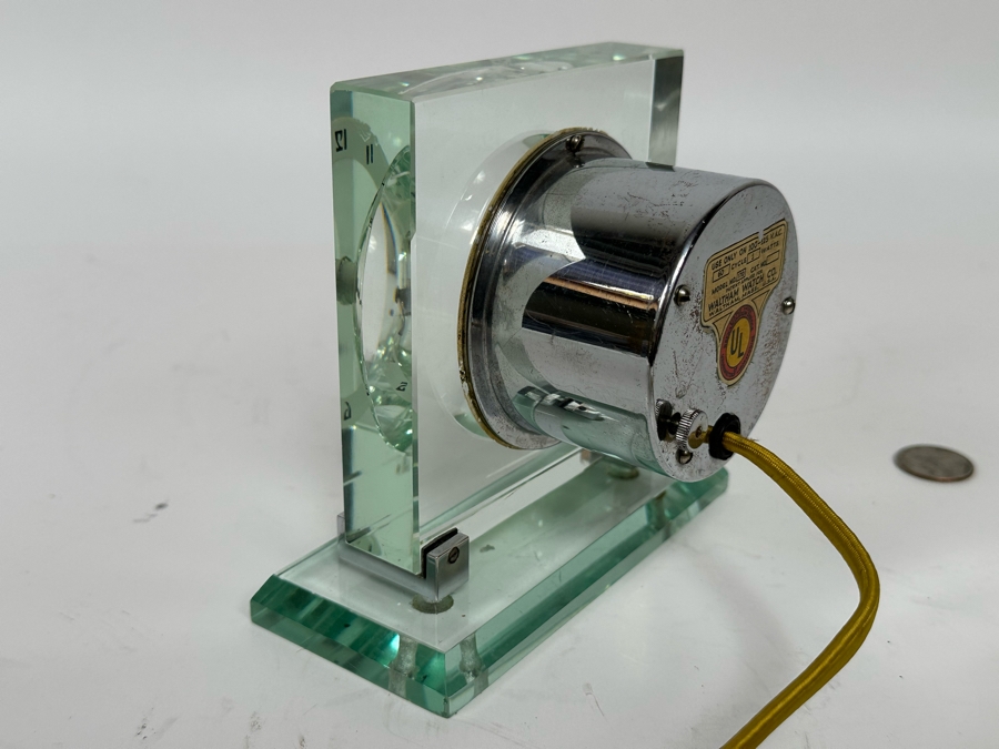 Vintage Art Deco Waltham Watch Co Lucite And Chrome Electric Desk Clock Not Working 5.25W X 2.5D X 5.25H [Photo 14]