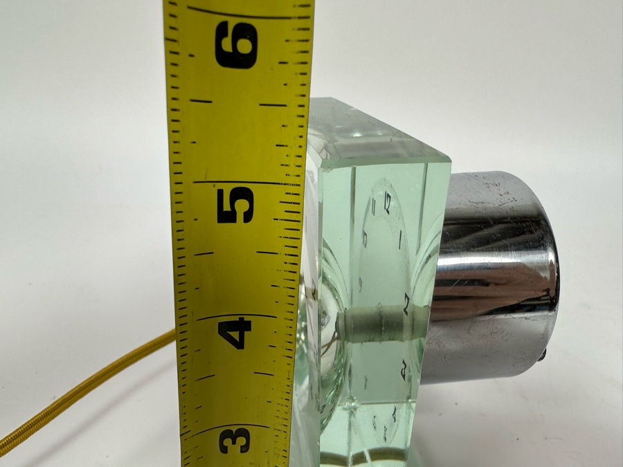 Vintage Art Deco Waltham Watch Co Lucite And Chrome Electric Desk Clock Not Working 5.25W X 2.5D X 5.25H [Photo 17]