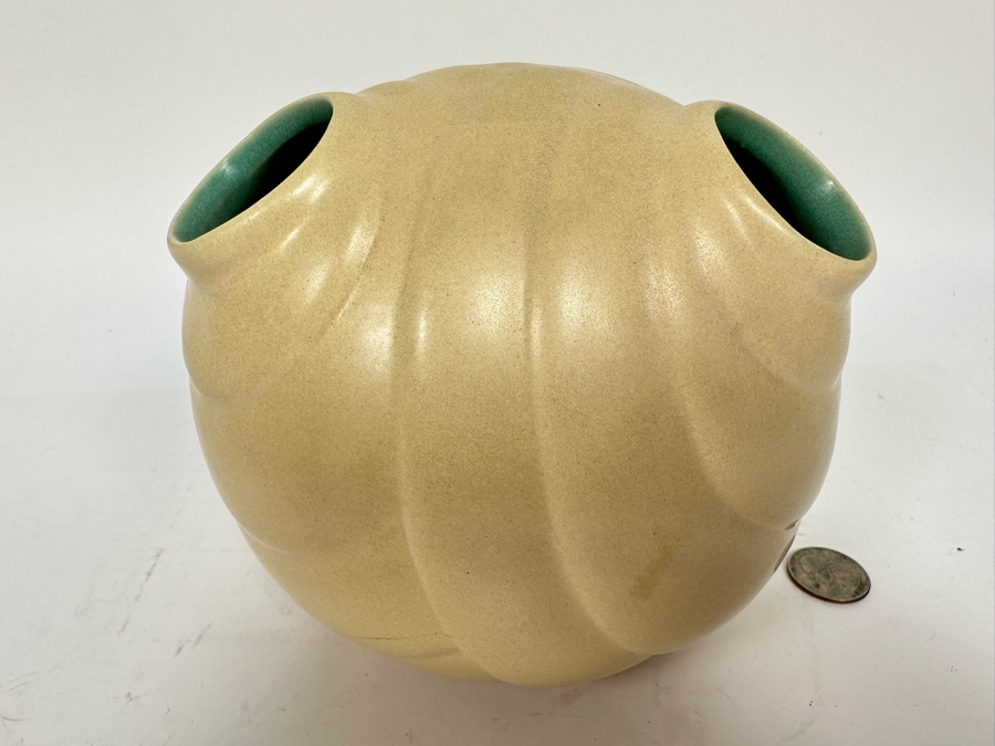 George Rumrill Vintage Art Deco Pottery Vase 601 6W X 6H [Photo 3]