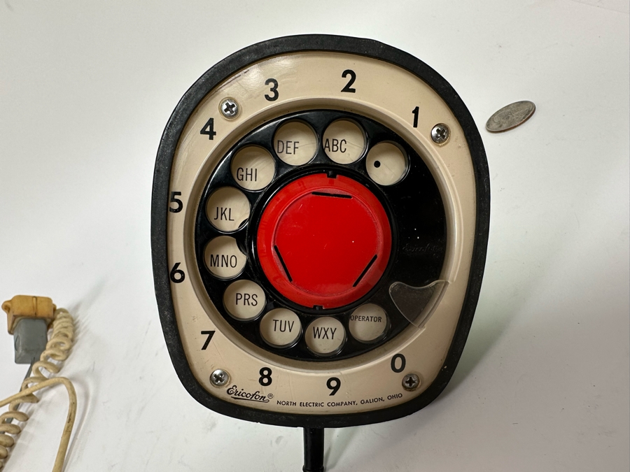 Vintage Collectible Ericofon One-Piece Telephone By The Ericsson Company Of Sweden Featured In The Museum Of Modern Art In NYC 3.5W X 4D X 8H [Photo 9]