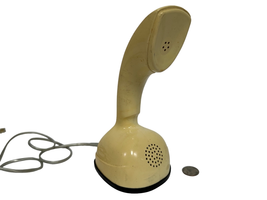 Vintage Collectible Ericofon One-Piece Telephone By The Ericsson Company Of Sweden Featured In The Museum Of Modern Art In NYC 3.5W X 4D X 8H [Photo 2]