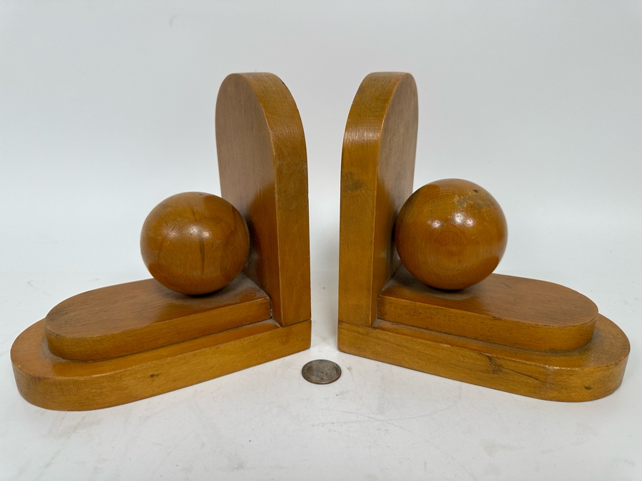 Pair Of Wooden Art Deco Bookends 12.5W X 4D X 6.5H [Photo 4]