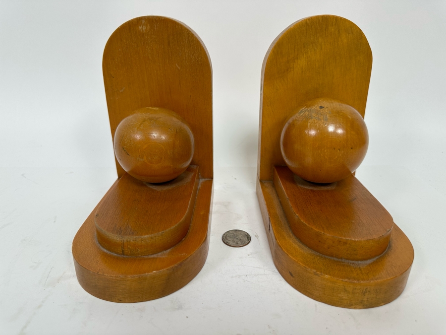 Pair Of Wooden Art Deco Bookends 12.5W X 4D X 6.5H [Photo 5]