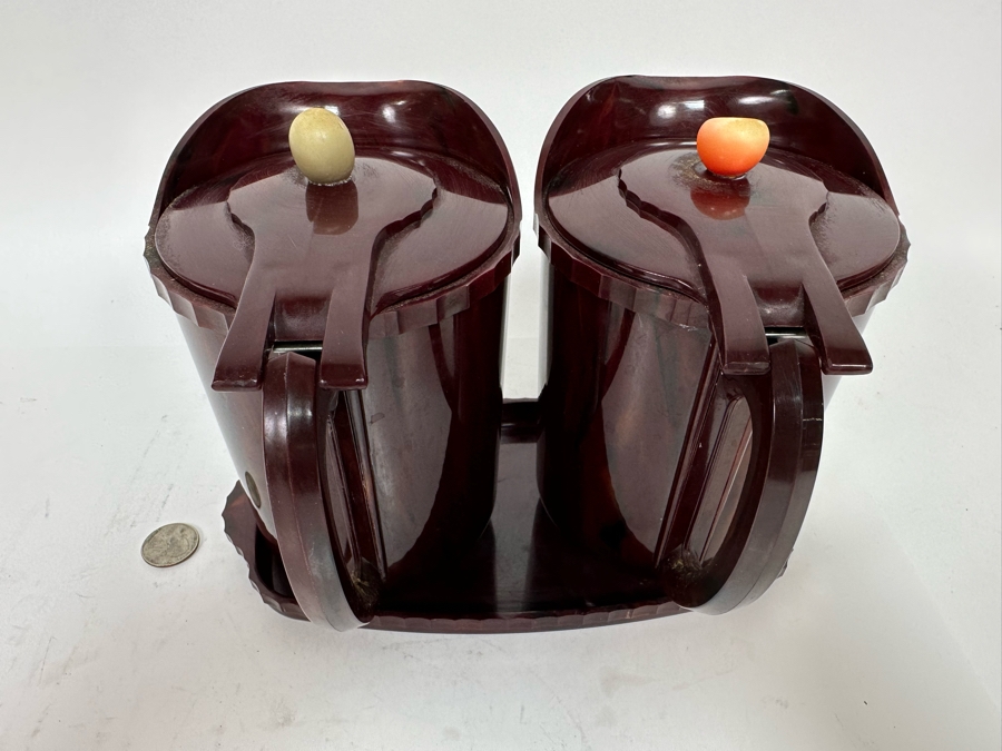 Pair Of Art Deco Victory Plastics Co VP Hudson MA Pitchers 7H With Tray [Photo 6]