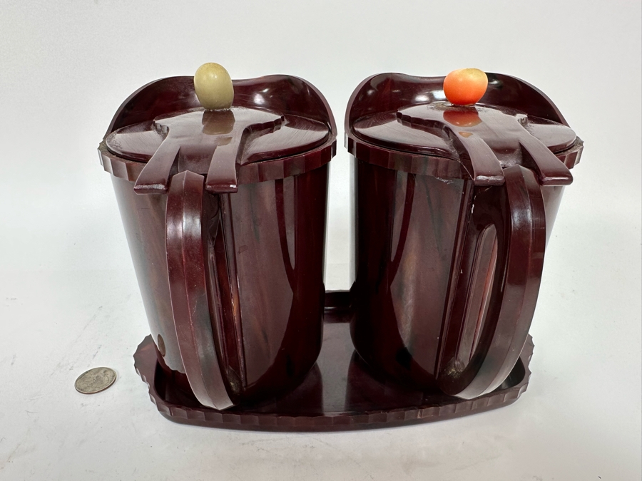 Pair Of Art Deco Victory Plastics Co VP Hudson MA Pitchers 7H With Tray [Photo 5]