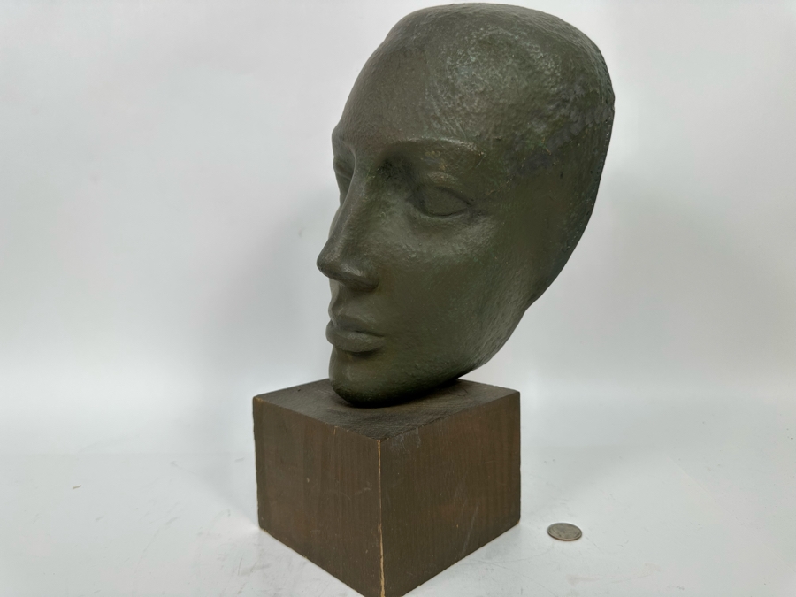 Yucca Salamunich Signed Original Sculpture 7.5W X 5.5D X 15H [Photo 6]