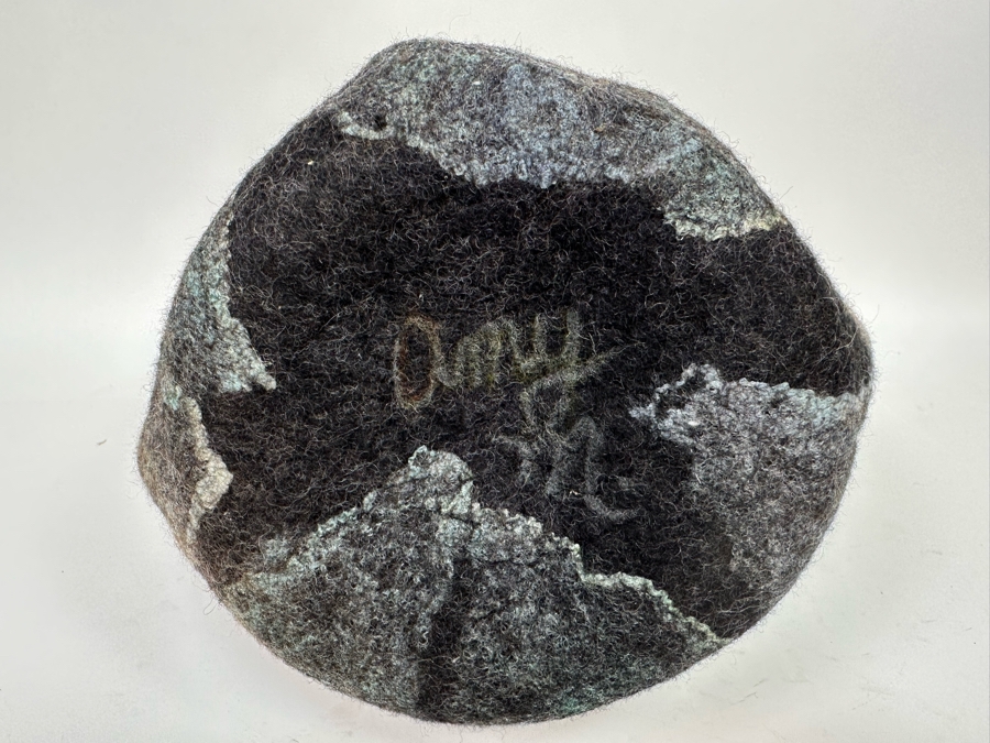 Signed Amy M. Fiber Designs Felt Vessel Vase 10W X 15H [Photo 7]