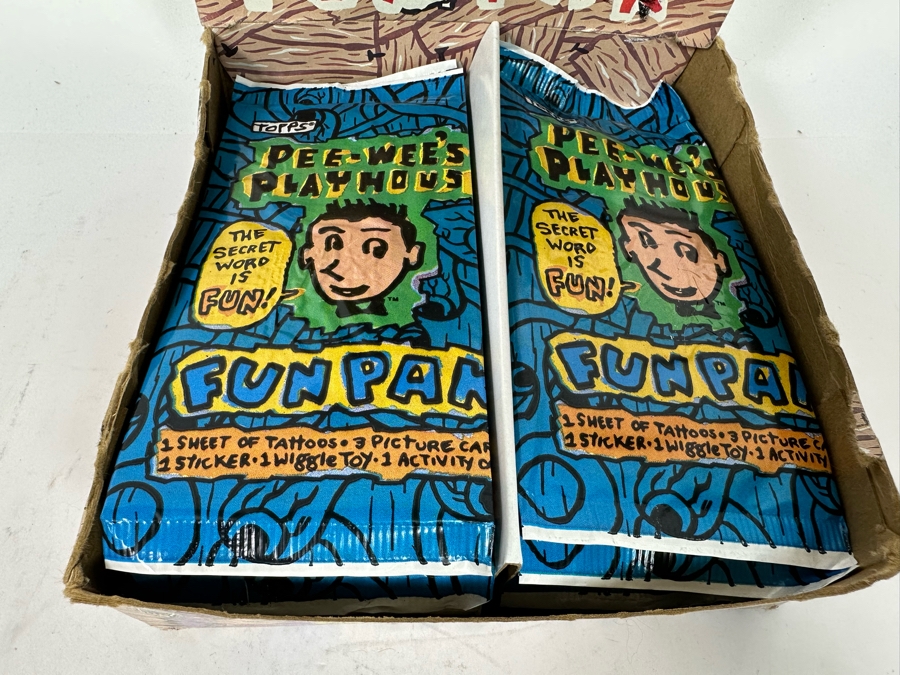 Set Of 29 Unopened Topps Pee-Wee's Play House Fun Paks [Photo 3]