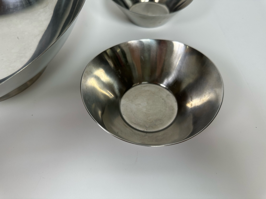 MG Denmark 18/8 Stainless Preferred Footed Serving Bowl 10.5W X 4H With Four Matching Salad Bowls 5W X 1.5H [Photo 10]