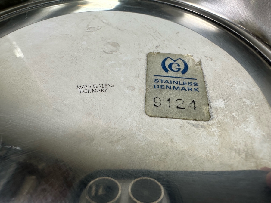 MG Denmark 18/8 Stainless Preferred Footed Serving Bowl 10.5W X 4H With Four Matching Salad Bowls 5W X 1.5H [Photo 12]