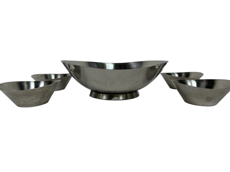 MG Denmark 18/8 Stainless Preferred Footed Serving Bowl 10.5W X 4H With Four Matching Salad Bowls 5W X 1.5H [Photo 1]