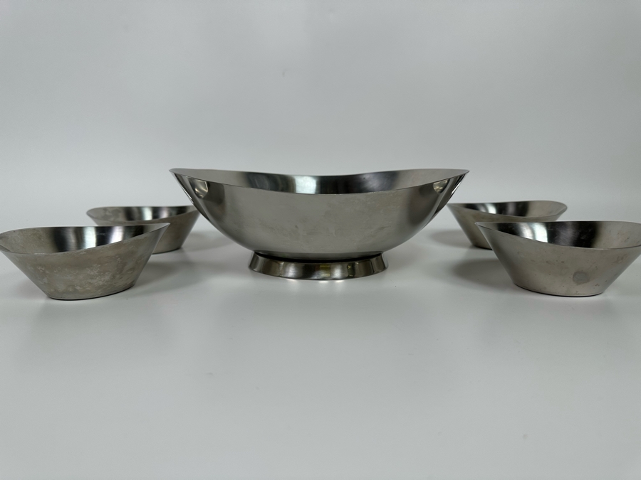 MG Denmark 18/8 Stainless Preferred Footed Serving Bowl 10.5W X 4H With Four Matching Salad Bowls 5W X 1.5H [Photo 7]