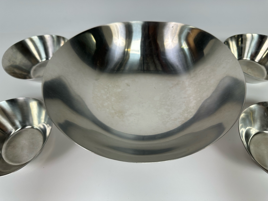 MG Denmark 18/8 Stainless Preferred Footed Serving Bowl 10.5W X 4H With Four Matching Salad Bowls 5W X 1.5H [Photo 9]