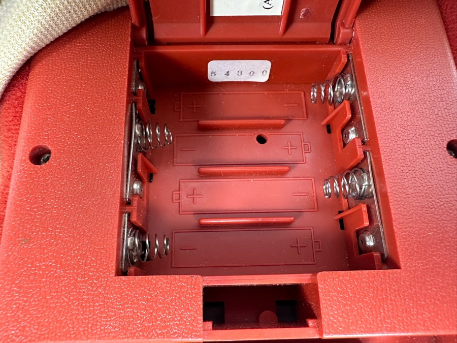 Vintage 1985 Teddy Ruxpin Worlds Of Wonder Mechanical Talking Toy Bear [Photo 10]