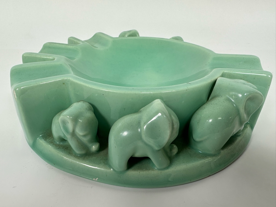 Vintage Royal Haeger USA Pottery Elephants Ashtray R566 7.5W X 1.75H Difficult To Find [Photo 3]