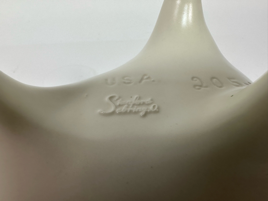 Vintage Mid-Century Modern Stanford Sebring O USA White Pottery Freeform Footed Bowl 10.5W X 6.5D X 4.5H [Photo 13]
