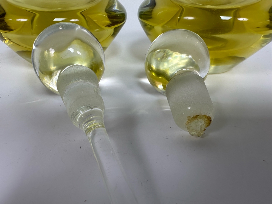 Vintage Italian Murano Glass Set Featuring Lidded Box And Pair Of Perfume Bottles With Broken Stoppers [Photo 12]