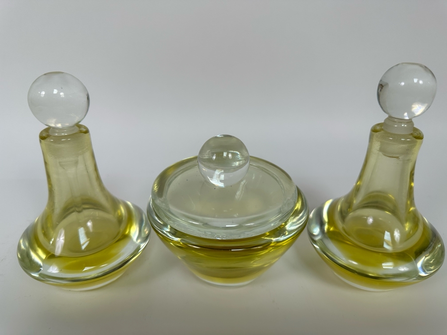 Vintage Italian Murano Glass Set Featuring Lidded Box And Pair Of Perfume Bottles With Broken Stoppers [Photo 4]