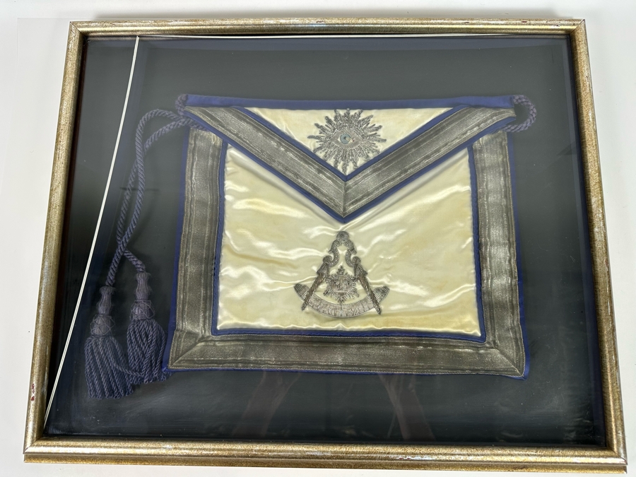 Vintage Masonic International Masonry Master Mason Apron 14 X 12 In Shadow Box Frame 24 X 20 Presented To W. Dri. Joseph Zausner Master, 1953 By Mount Neboh No. 257 [Photo 4]