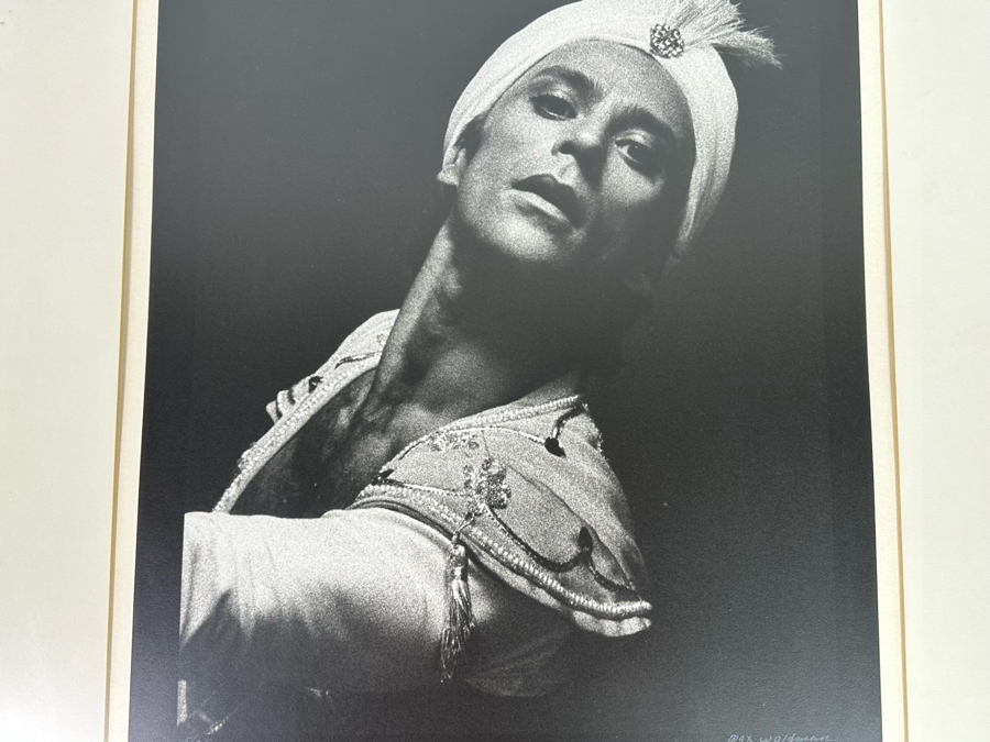 Max Waldman (1919-1981) Original Hand Signed Limited Portrait Gelatin Silver Print Photograph Of Ivan Nagy (Hungarian Ballet Dancer) Numbered 5 Of 25 And Hand Signed By Max Waldman 16 X 20 Framed 24 X 28 [Photo 6]