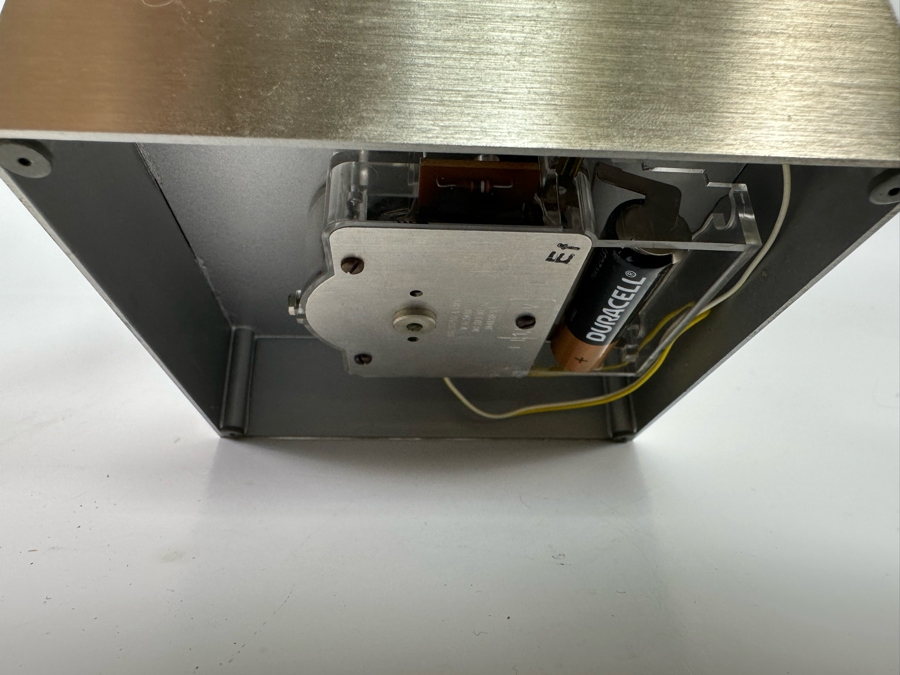 German Schatz Clock 4.5W X 4.5D X 10H [Photo 8]