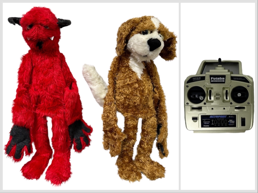 Pair Of Mechanical Animal Puppets With Remote Control Designed By Lunas Puppets For A TV Commercial Photo Shoot (Untested) [Photo 1]