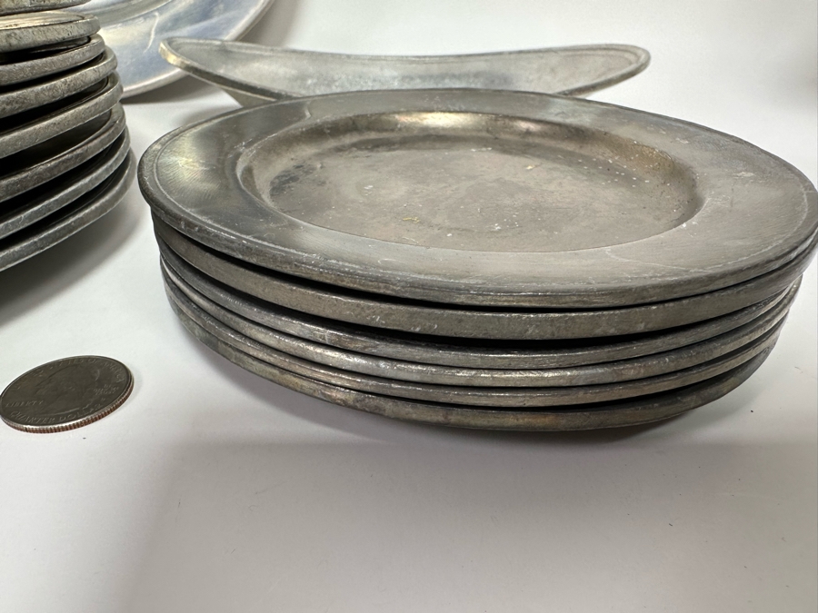 Collection Of Vintage Wilton-Columbia Pewter Metalware Charger Plates, Dishes, Bowls And Serving Tray [Photo 13]