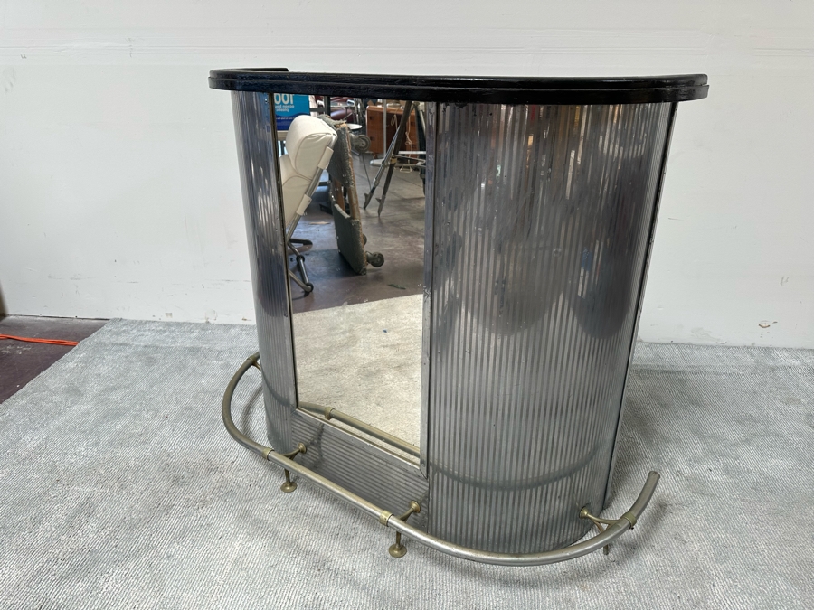 Vintage Art Deco Train Car Mirrored Bar 53W X 24D X 42H By Ganger Inc, 56 W. 45 St, New York With Matching Art Deco Etched Glass Period Mirror 36 X 32 (Shown In Additional Photos) - See Photos [Photo 10]