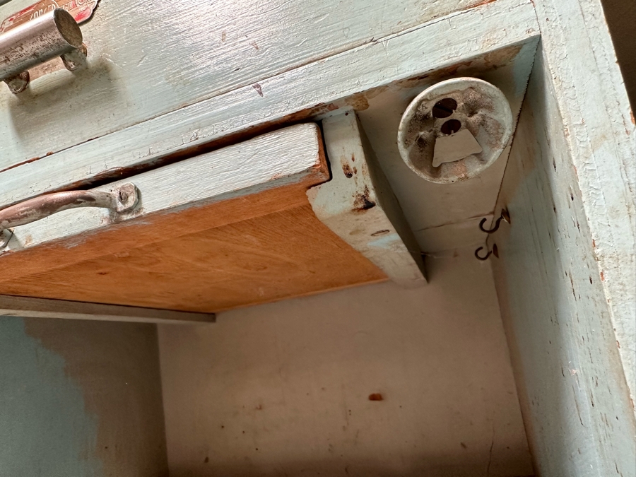 Vintage Art Deco Train Car Mirrored Bar 53W X 24D X 42H By Ganger Inc, 56 W. 45 St, New York With Matching Art Deco Etched Glass Period Mirror 36 X 32 (Shown In Additional Photos) - See Photos [Photo 19]