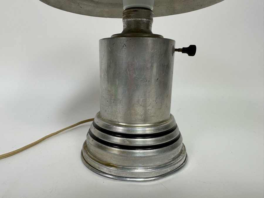 Vintage Art Deco Machine Age Brushed Aluminum Table Lamp 9W X 11H [Photo 4]