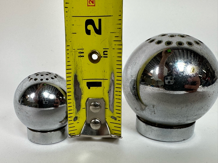 Pair Of Russel Wright For Chase Vintage Art Deco Chrome Ball Sphere Salt & Pepper Shakers Set [Photo 7]