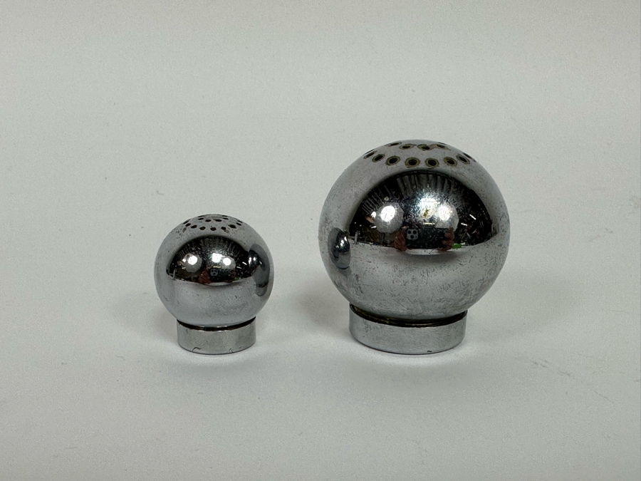 Pair Of Russel Wright For Chase Vintage Art Deco Chrome Ball Sphere Salt & Pepper Shakers Set [Photo 3]