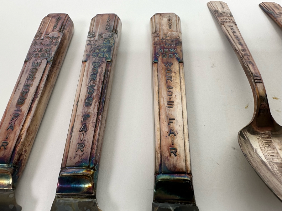 Vintage Art Deco Silverplate Flatware Service For Six Advertising The 1939 New York World's Fair [Photo 4]