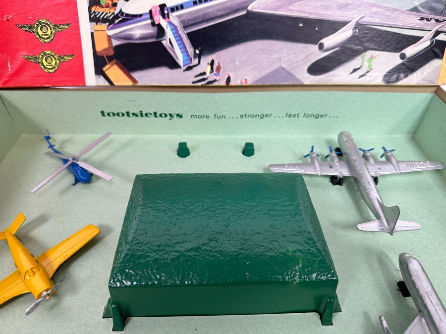 Vintage TootsieToy Pan American Airways Set With Box (See Photos) Plus TootsieToy Metal Cars And Pair Of TWA Friction Toys Planes [Photo 12]