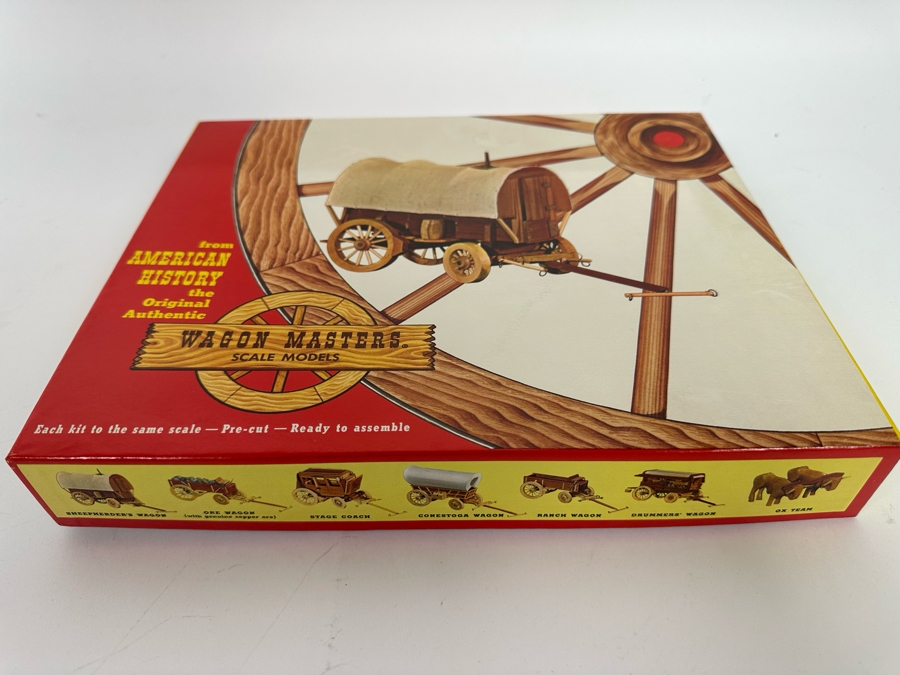 Wagon Masters Scale Models Wooden Sheepherder's Wagon With Box [Photo 3]