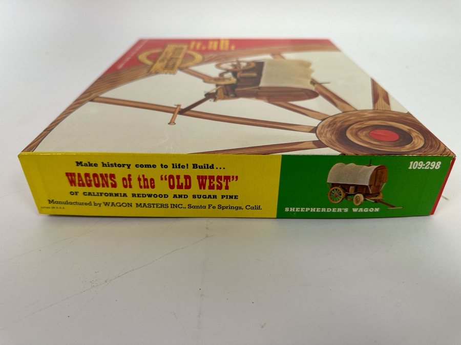 Wagon Masters Scale Models Wooden Sheepherder's Wagon With Box [Photo 4]