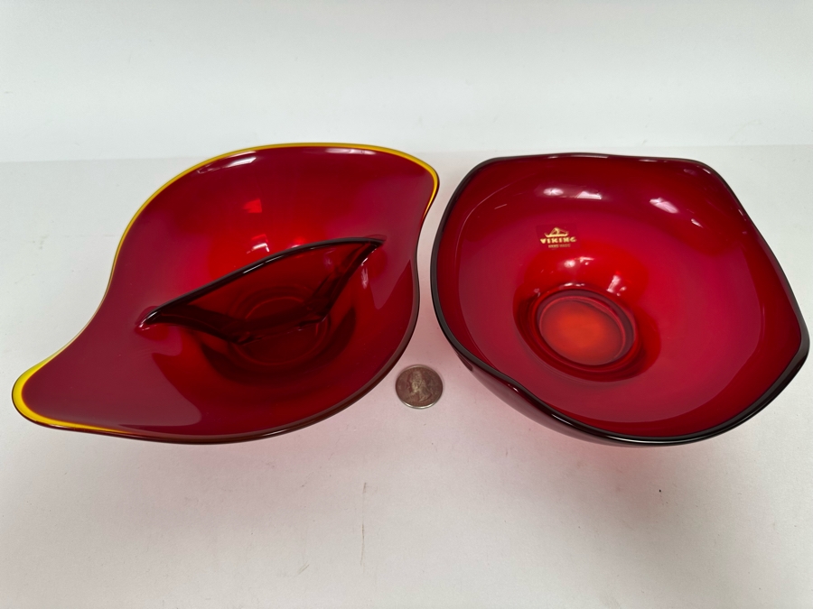 Pair Of Vintage Red Viking Glass Bowls 8W And 6.5W [Photo 5]