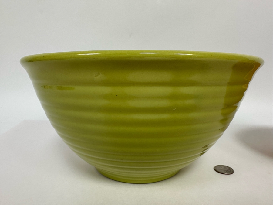 Pair Of Mid-Century Bauer Pottery Bowls Los Angeles 11W And 8W