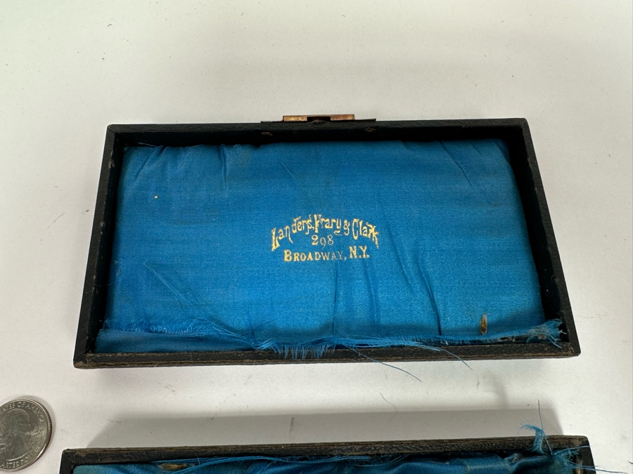 Landers Frary & Clark Knife Set [Photo 6]