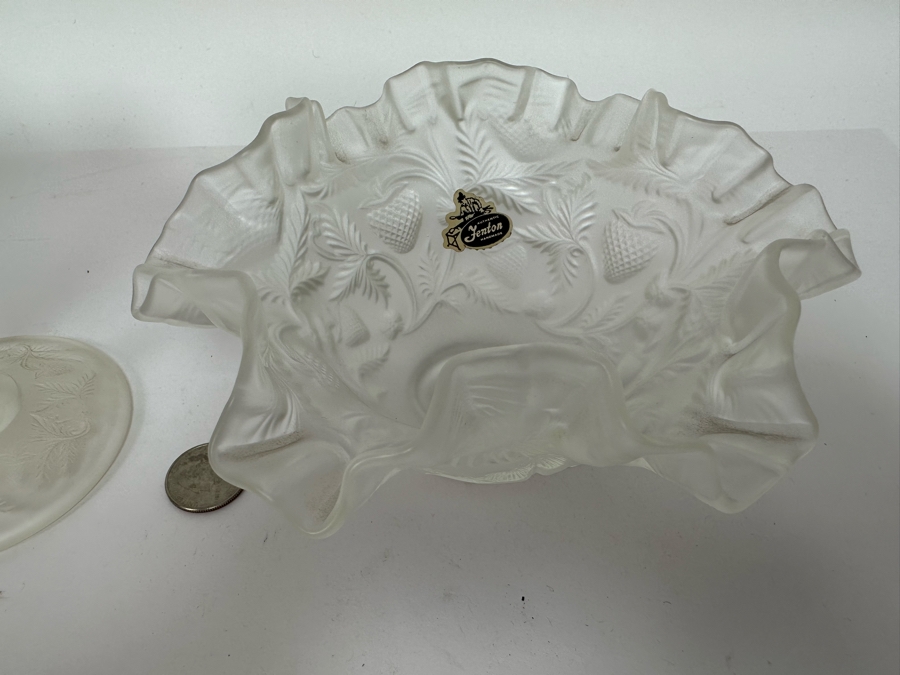 Pair Of Vintage Fenton Frosted Ruffled Strawberry Pattern Glass Bowls 6H And 3H [Photo 8]