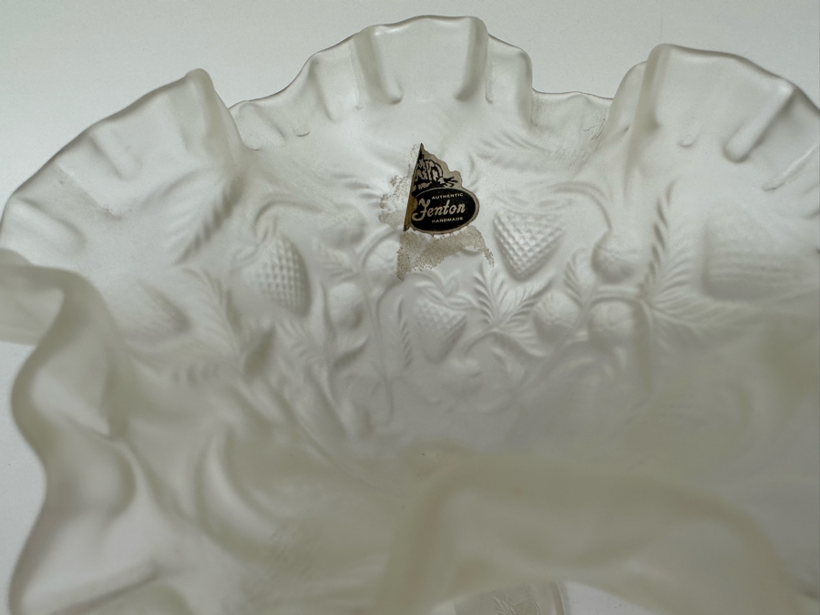 Pair Of Vintage Fenton Frosted Ruffled Strawberry Pattern Glass Bowls 6H And 3H [Photo 6]