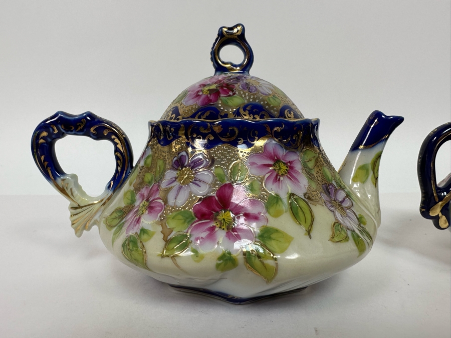 Hand Painted Teapot With Sugar Bowl [Photo 4]