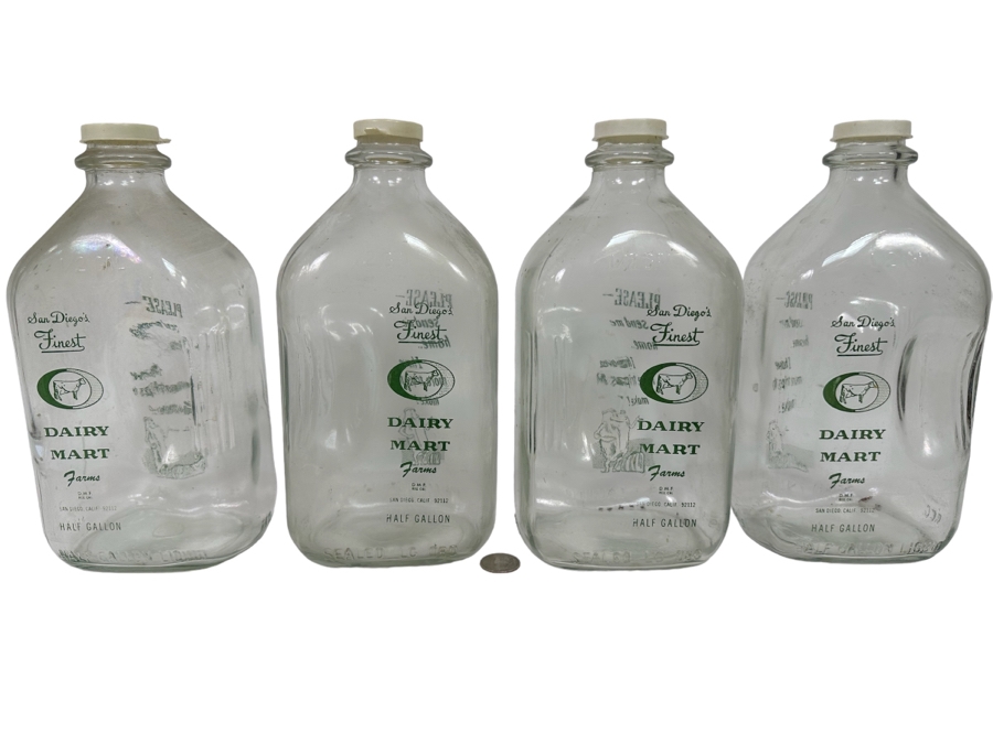 Set Of Four Vintage Glass Milk Bottles San Diego's Finest Milk Dairy Mart Farms [Photo 1]