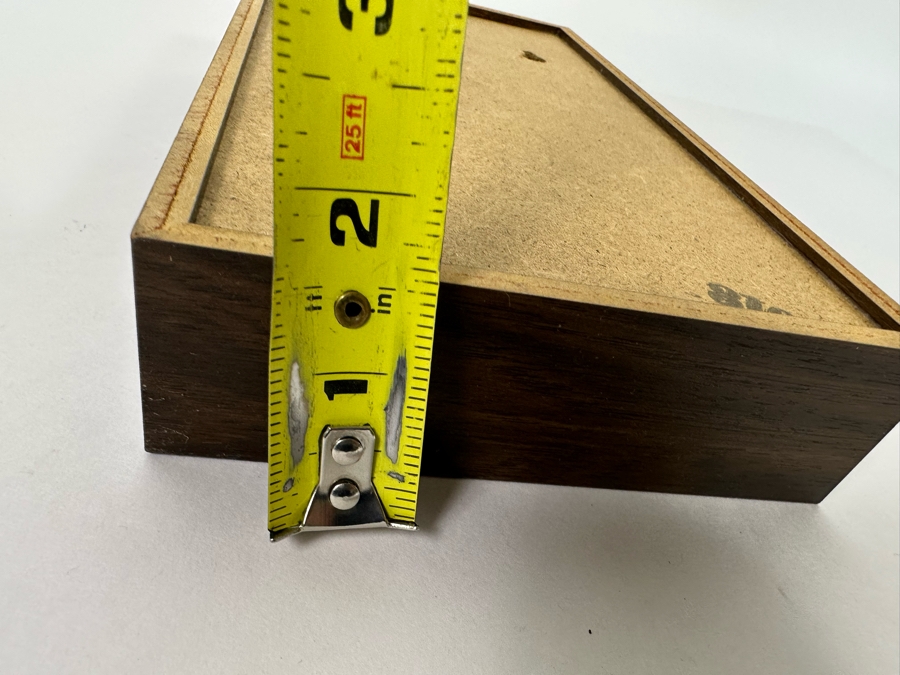 Ekco Flint Steakster Stainless Vanadium Steak Knives With Rosewood Handles And Wall Mounted Display Case 5.5W X 10H [Photo 12]