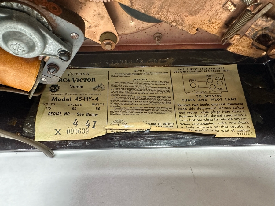 Vintage Mid-Century Victrola RCA Victor Tube Amplifier Portable Record Player Model 45-HY-4 Working With 45RPM Records [Photo 15]