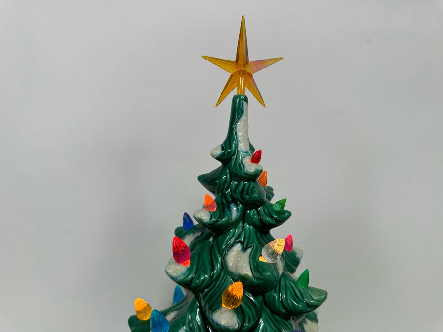 Vintage 1973 Stella Ceramic Christmas Tree Light 14W X 22H [Photo 5]