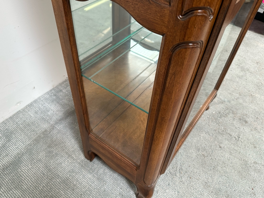 Ethan Allen Wooden Curio Display Cabinet With Back Mirror And Side Glass Overhead Lighting 28W X 15D X 80H [Photo 8]